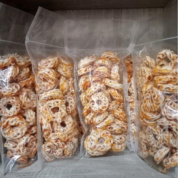 

FREE ONGKIR Kerupuk Seblak Rafael Viral Snack Food Pedas Camilan Asin dengan Rasa Buah Jeruk Segar -