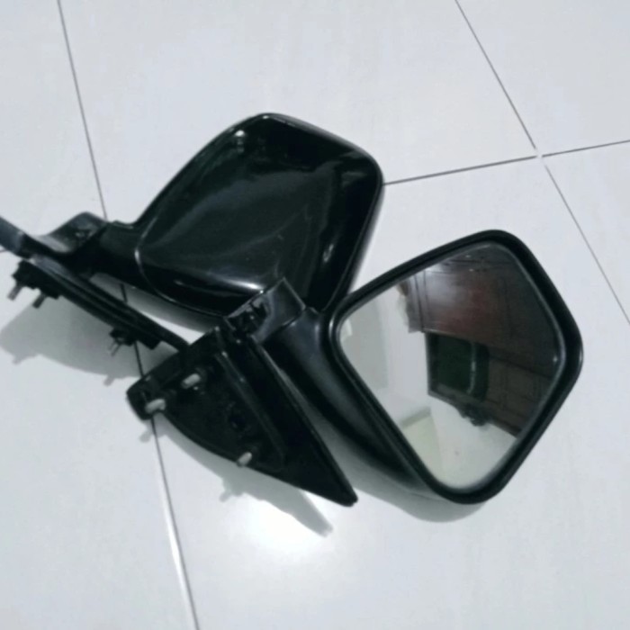 Spion Mobil Mitsubishi Kuda 2000-2004 Original Bekas
