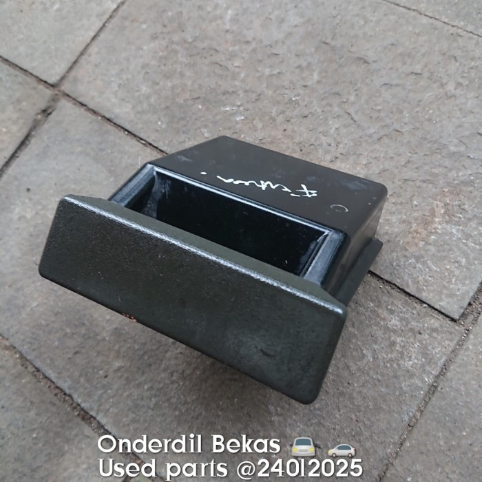 asbak dashboard suzuki carry futura