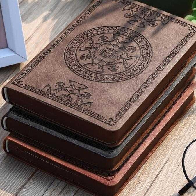 

Buu Catatan Jurnal Noteboo Leather Cover Vintage Pattern A6 Wh1564