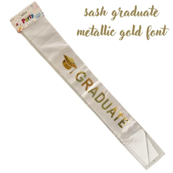 Buruan serbu] Sash graduate white metallic gold font selempang wisuda