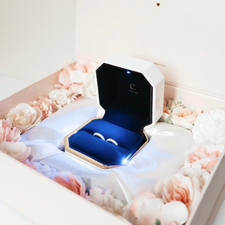 

SALE [ADD-ON] Celest - Exclusive Flower Jewelry Gift Box | Valentine Hampers | Kado Pacar Istri Anniversary Ulang Tahun | Kotak Bunga | Aksesoris Perhiasan Wanita Lapis Emas Asli 18K Gold Plated hj-77