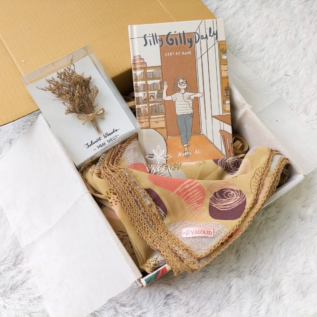 

VAIZA - SHELLY HAMPERS Paket Hijab dan Novel Free Mini Bouquet (Kado Ulang Tahun / Wisuda cewek)