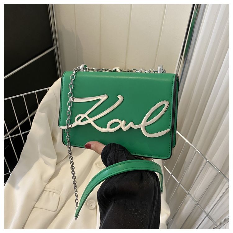 Tas Rantai Huruf Logam/Tas Selempang Bahu Portabel Kapasitas Besar Tas Persegi Kecil