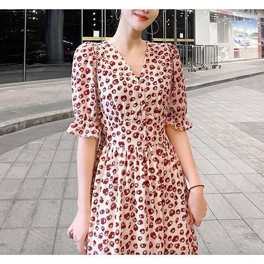 Floral Maxi Tiered Dress in Bunga Hitam, Bunga Merah, Bunga Oren - Dress Casual Kasual / Summer Spri