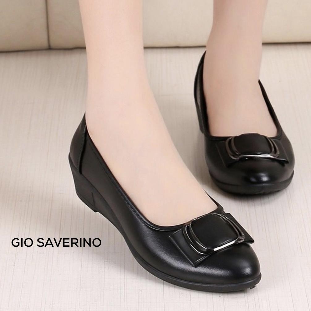 Gio Saverino Flat Shoes Gio Saverino Wedges Kerja Wanita Berlin