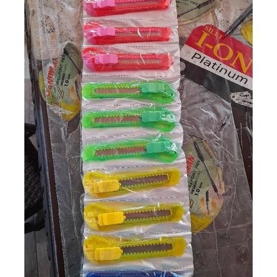 

Trend Kater Besar M2000 12Pcs Trend