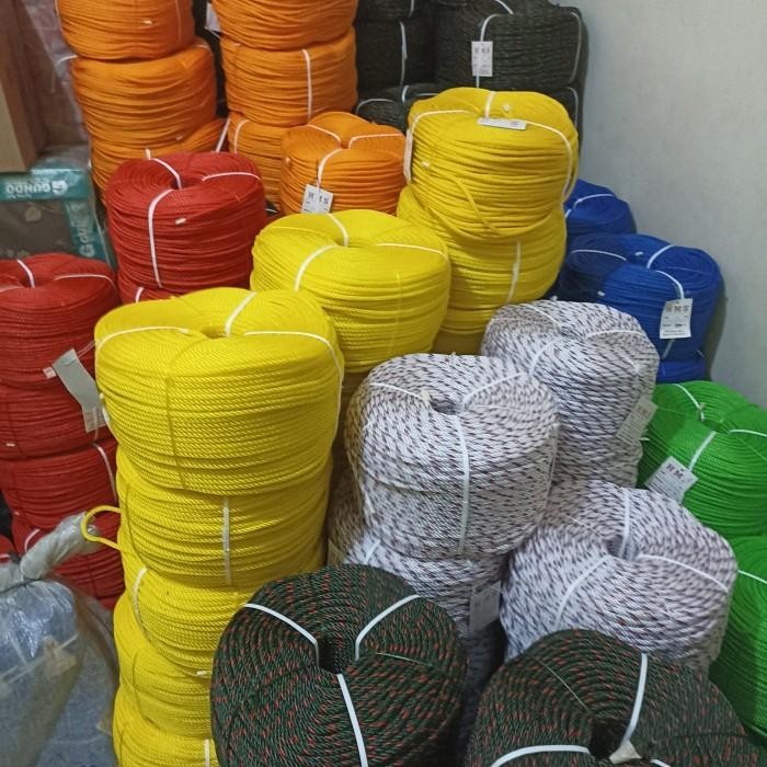 

Tali tambang plastik 5 MM ( per roll)