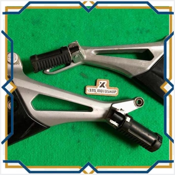 [ZEN] FOOTSTEP BELAKANG KANAN KIRI SUPRA X 125 KVL ORIGINAL COPOTAN