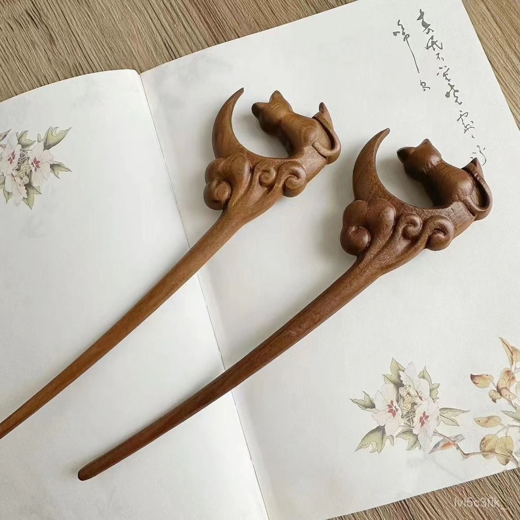 Tusuk Konde Kayu Cendana 'Kucing Lihat Bulan' - Aksesoris Rambut Minimalis Gaya Tiongkok, Cocok untu