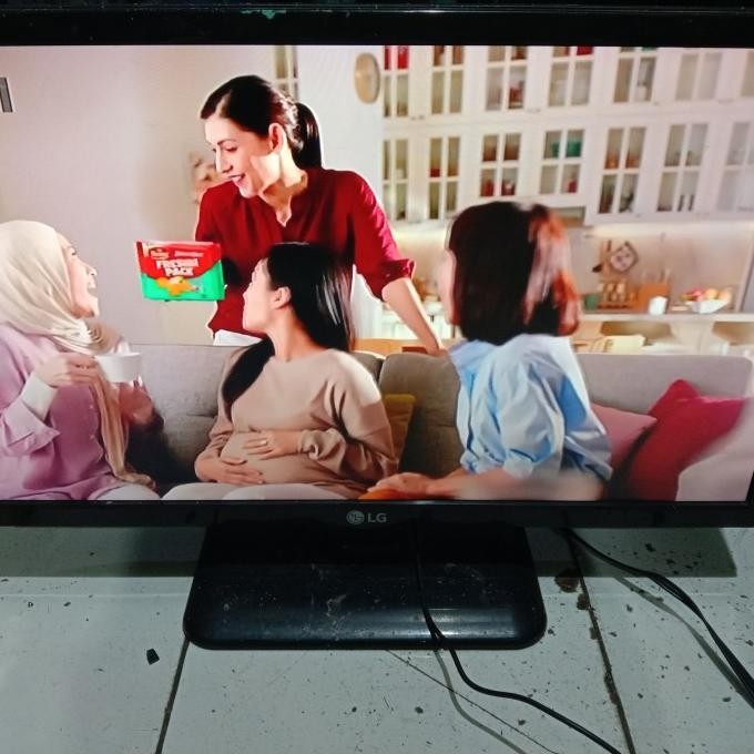 CO tv LED LG 24inch analog bagus