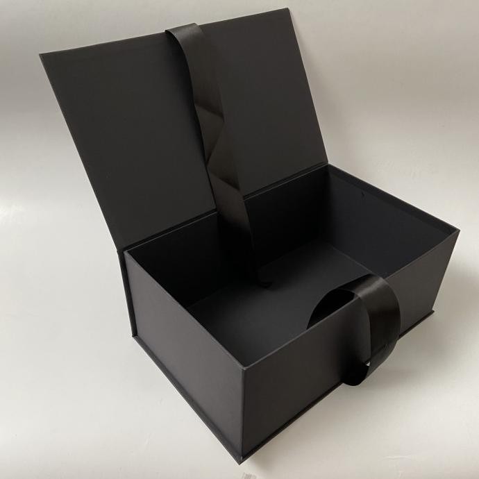 

Hard box besar/ Gift Box / kotak seserahan / kotak kado murah