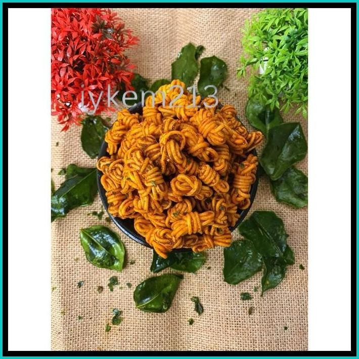 

MIE GULUNG KHAS TASIKMALAYA 50GR - KUMPI SNACK