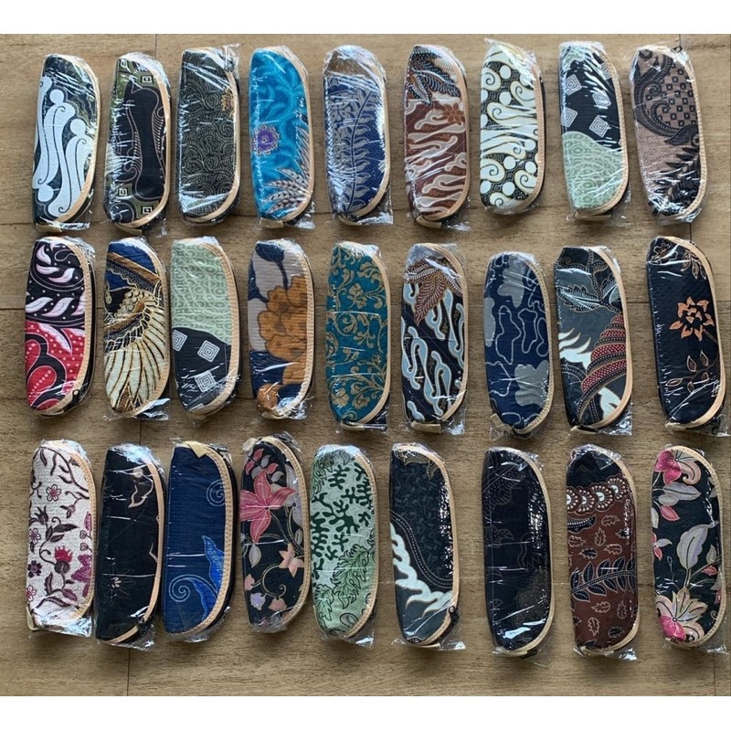 

Kotak Pensil Batik