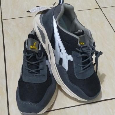Miliki Sepatu Safety Sporty Sneakers 128 Ujung Besi Ringan