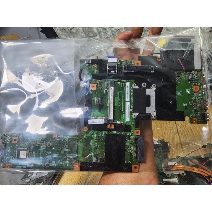 Motherboard Laptop Lenovo Thinkpad T410 Cpu -520M New Stok