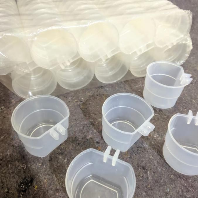 Grosir Cepuk Pakan Minum Burung Lentur D3 Isi 100 Pcs Tempat Pakan Burung | BEST QUALITY