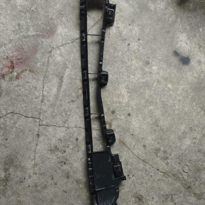 Ram Grill Bawah Bemper Mobil Mazda 2 Skyaktive 2015 2016 2017 Original Copotan