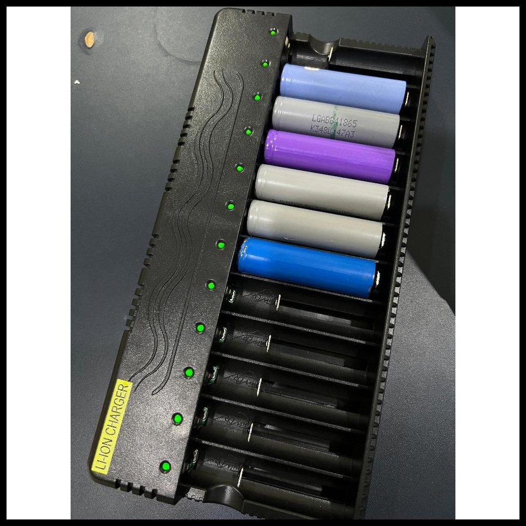 TOP ORIGINAL MASS CHARGER 12/10/ 4 SLOT CASAN BATERAI LAPTOP KOMPATIBEL UNTUK SEMUA BATERAI LITHIUM/