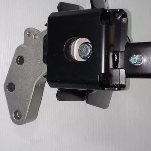 New engine mounting suzuki ertiga kanan