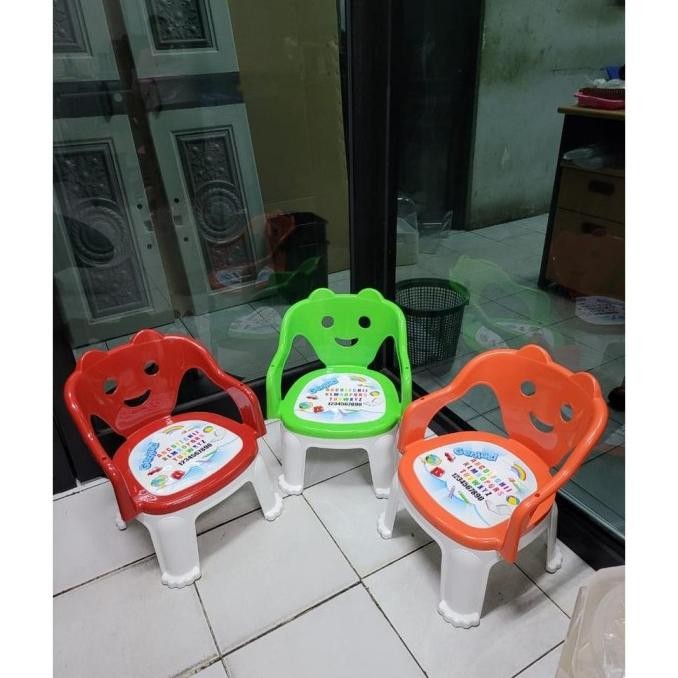 KURSI MAKAN BAYI/MEJA KURSI ANAK TABITHA CERIA/ KURS MEJA MAKAN BAYI/MEJA KURSI MAKAN TABITHA CERIA