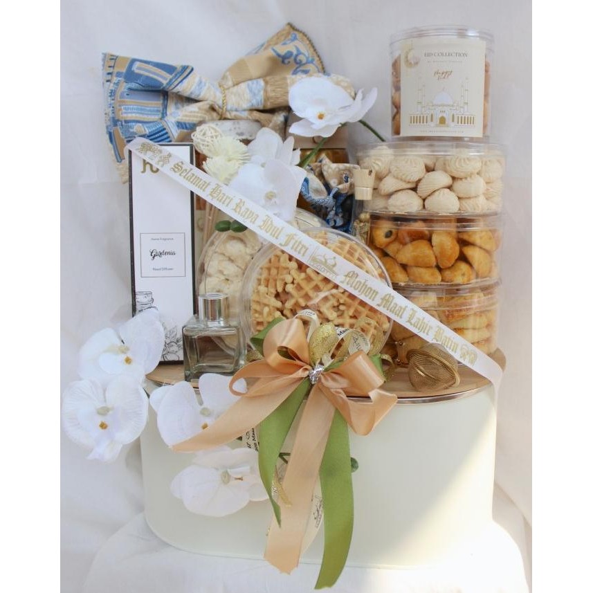 

Promo Hampers Parsel Parcel Lebaran Mewah Kue Kering Diffuser Lux 2