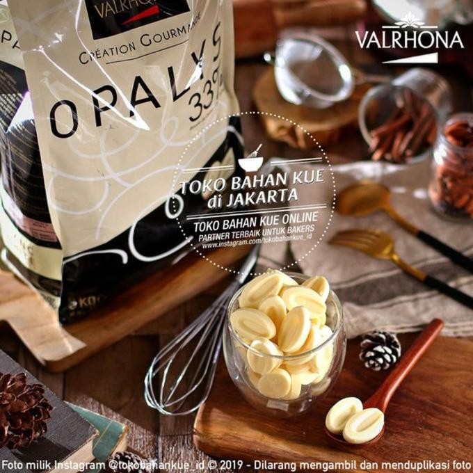 

TERSEDIA Valrhona OPALYS 33% White Chocolate 100gr Couverture Cokelat Putih