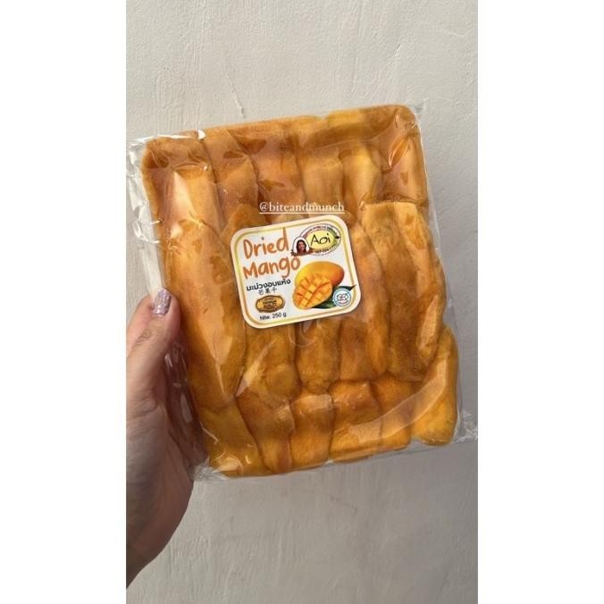 

Grosir Aoi Dried Mango Bangkok Thailand Original Spicy Manisan Mangga