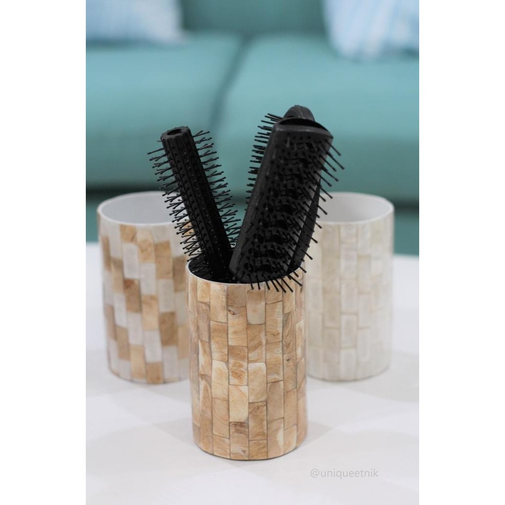 

Terbaru Tempat Penyimpanan Pena / Tempat Pensil Kerang / Gelas Sisir