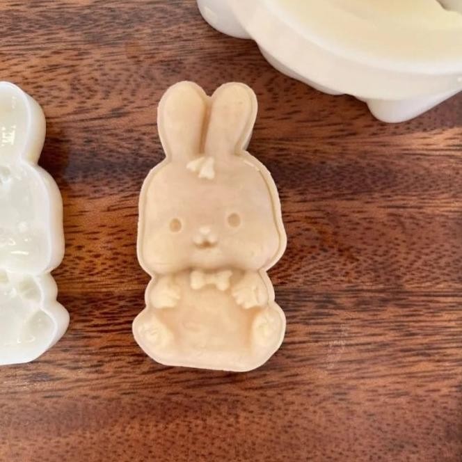 CETAKAN KUE BULAN KELINCI CUTE RABBIT BOWTIE MOONCAKE MOLD