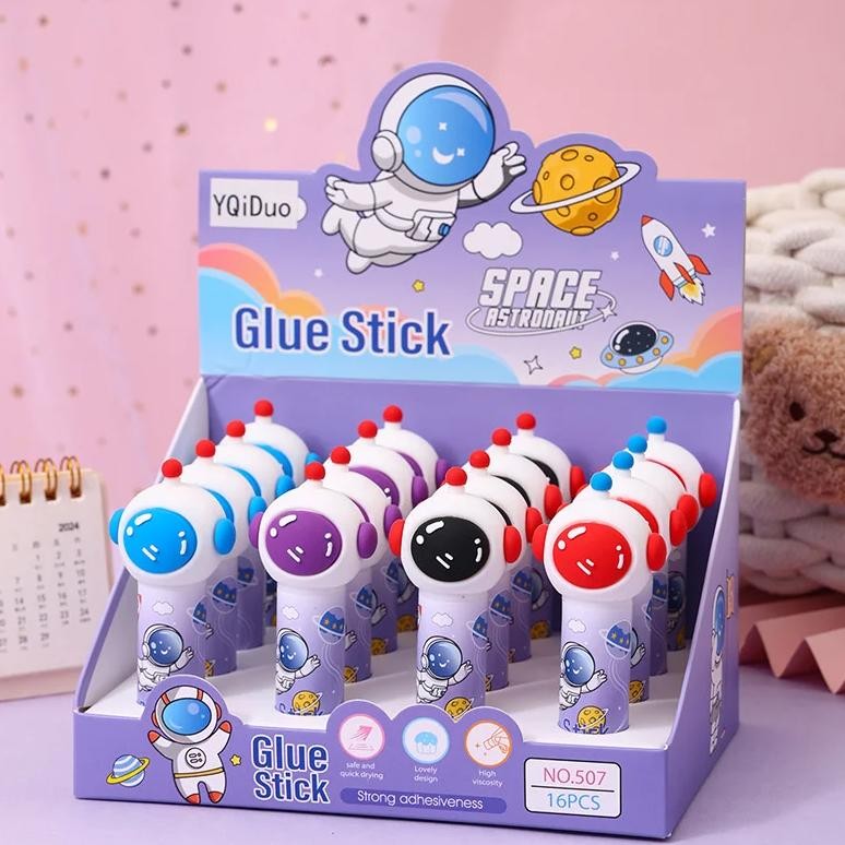 

16 Pcs/Lot Kawaii Astronaut Solid Glue Guns Sticks Diy Tools Student Handmade Office School Supplies
