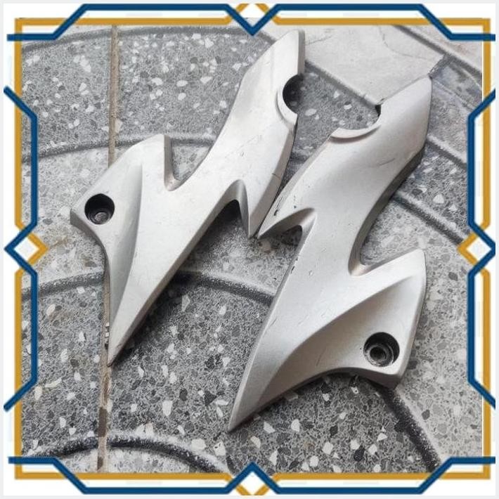 [ALF] COVER KUPINGAN BATOK LAMPU CB 150R 150 R KANAN KIRI ORIGINAL ORI