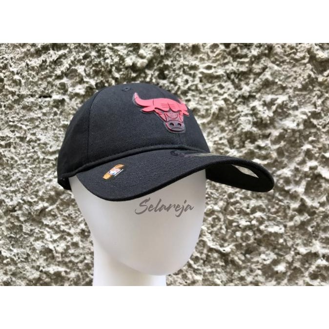 Topi New Era 9Twenty NBA Chicago Bulls Back Half Black Cap 100% Ori