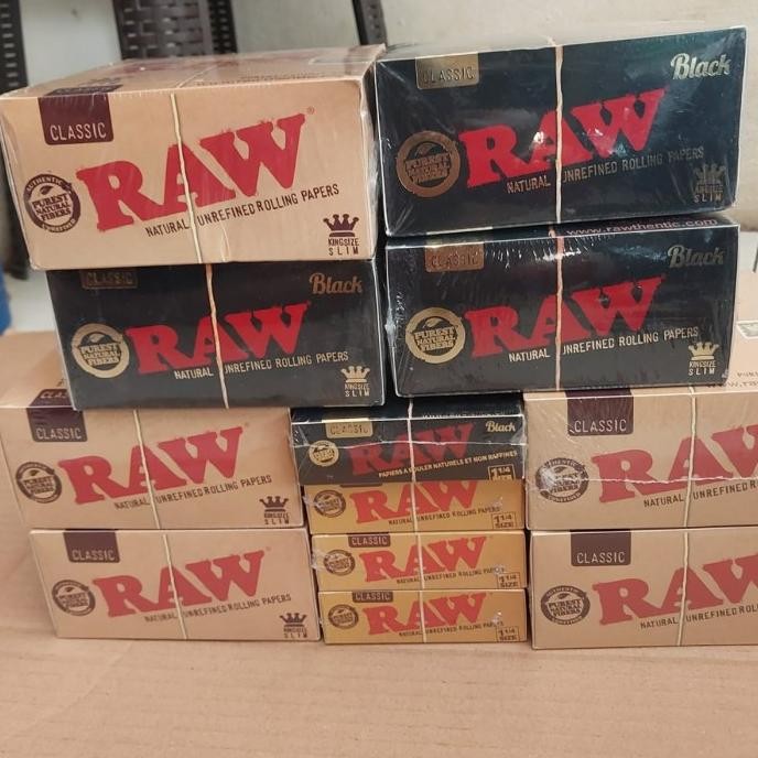 

BEBAS ONGKIR - kertsh RAW coklat dan hitam king size 1 box premium