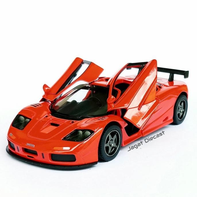 Kinsmart 1995 McLaren F1 GTR Red Skala 34