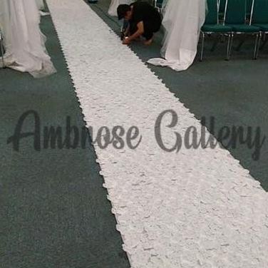 ready  Karpet Bunga Rose petal Wedding Carpet Dekorasi Pernikahan