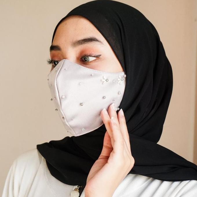 

Terlaris Masker Kain Payet Premium (Bunga Padi)/ Masker Kondangan Mewah