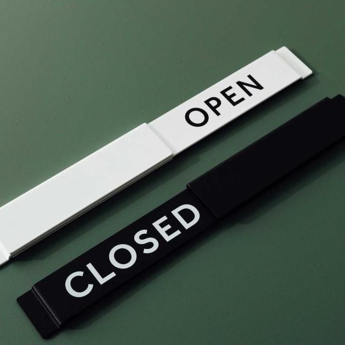 

Sign Sliding Open Closed Minimalis