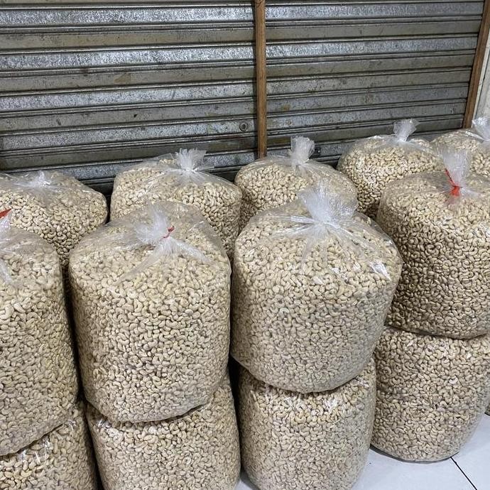 

kacang mede mentah /1kg