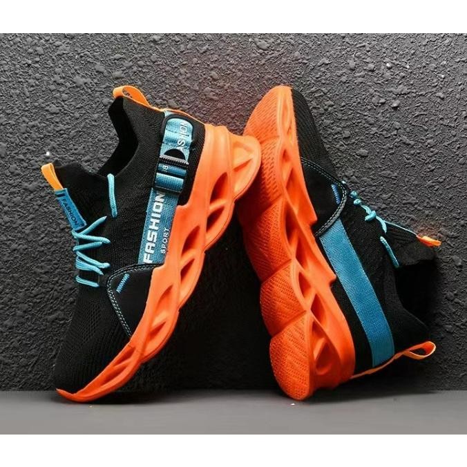 Sepatu Sneaker Pria / Sepatu Olahraga Pria Import