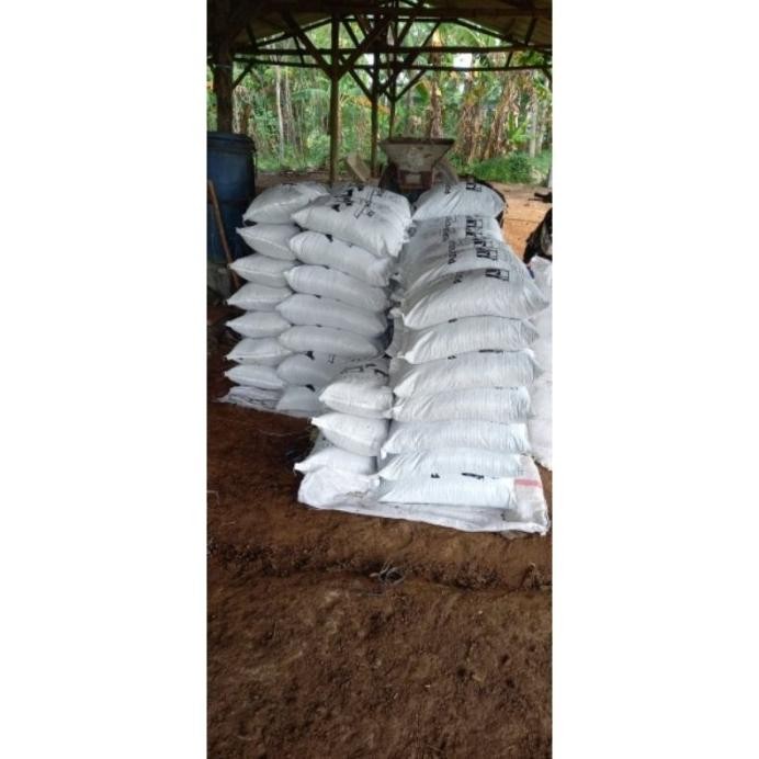 

Terlaris Peest Kohe Pupuk Kandang Murni Halus Booster - Karung Besar