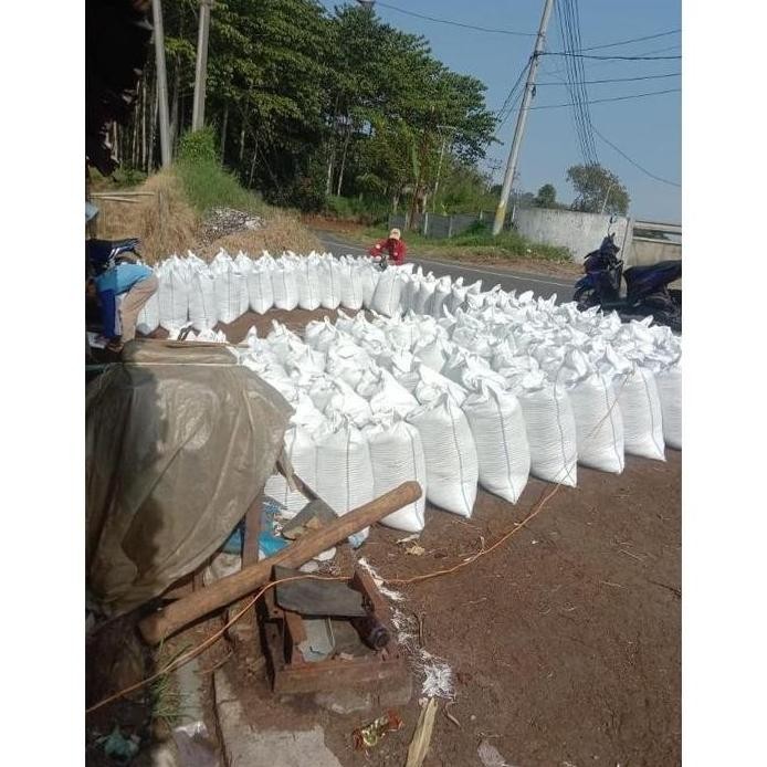 

Terlaris Pupuk Kandang Fermentasi 1 Karung Full Uk 50