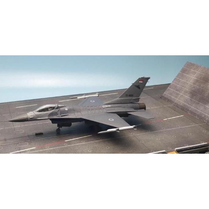 Diecast Pesawat Tempur F-16AM TNI AU Scale 1/72