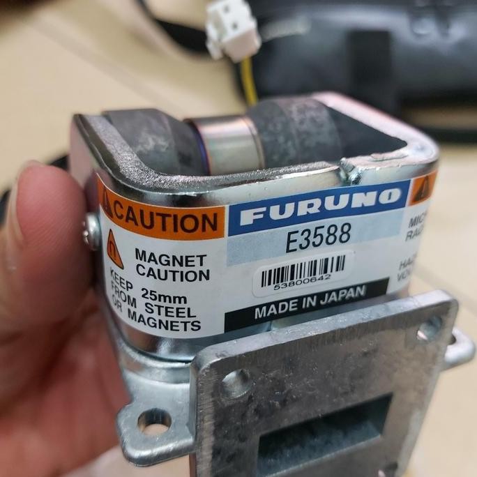 Magnetron E3588 for Radar Furuno 1715 / 1623