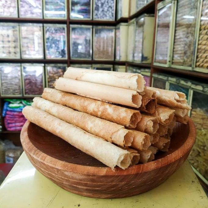 

Terlaris Kue Semprong Wijen 100G