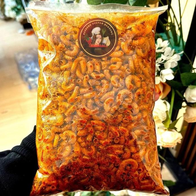 

HIW MAKARONI PEDAS DAUN JERUK SULTAN BANDUNG-500GR