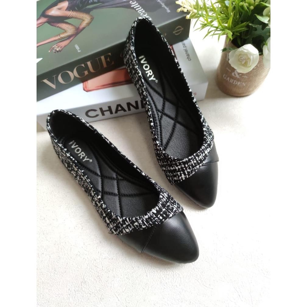 IVORY Sepatu Flat Wanita Hitam Import Murah