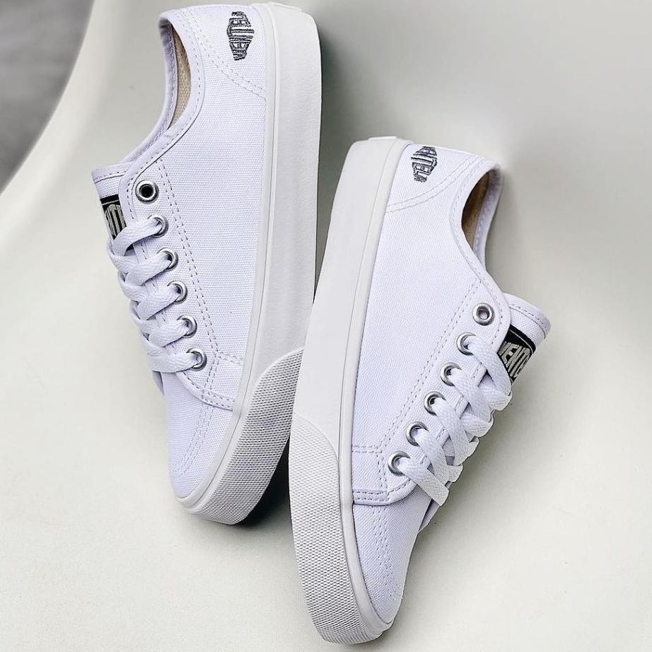 Ventela Alpha Low White Epatu Vantela Putih Caual Pria Outfit Wanita Epatu Uliahampueolah