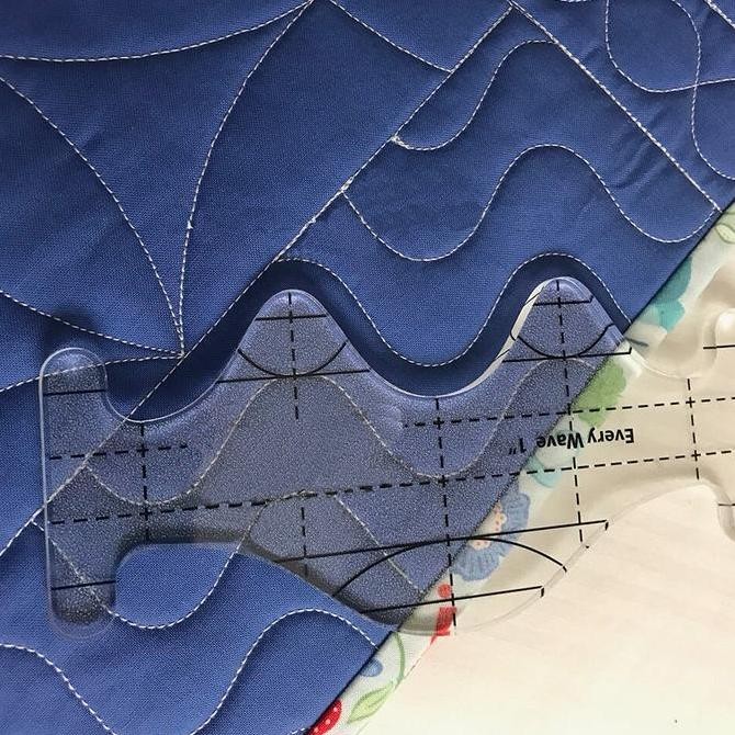 

Penggaris / Quilting Template Model Wave Gelombang Isi 3 Pcs (QTSKEW3) Kualitas Original