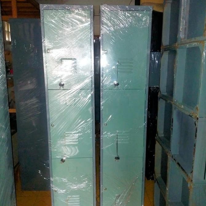 

Loker 3 Pintu LION L553 L-553 L 553 Locker Lemari Besi Arsip MURAH Kualitas Original